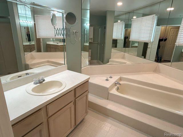 8767 TOWNSEND Drive, White Lake, MI — Photo 13