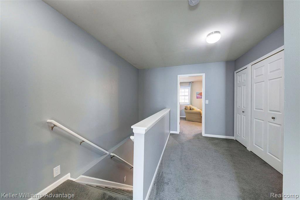 446 Oakgrove Court, Clawson, MI — Photo 20