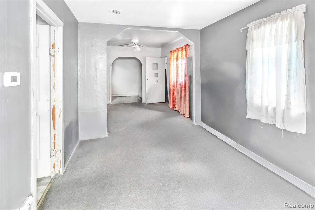427 S 19th Street, Saginaw, MI 48601 — Photo 4