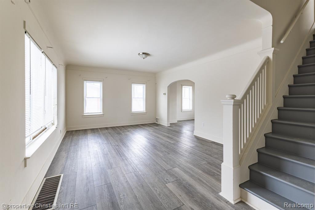 8056 Dawn Drive, Sterling Heights, MI 48314 — Photo 20