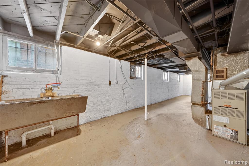 368 Piper Boulevard, Detroit, MI 48215 — Photo 50