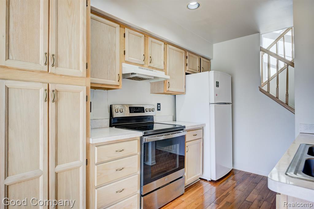 45293 HORSESHOE Circle, Canton, MI 48187 — Photo 13