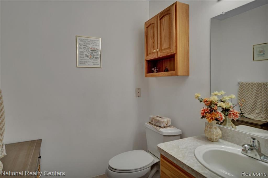 45866 Glen Court, Macomb, MI 48044 — Photo 20