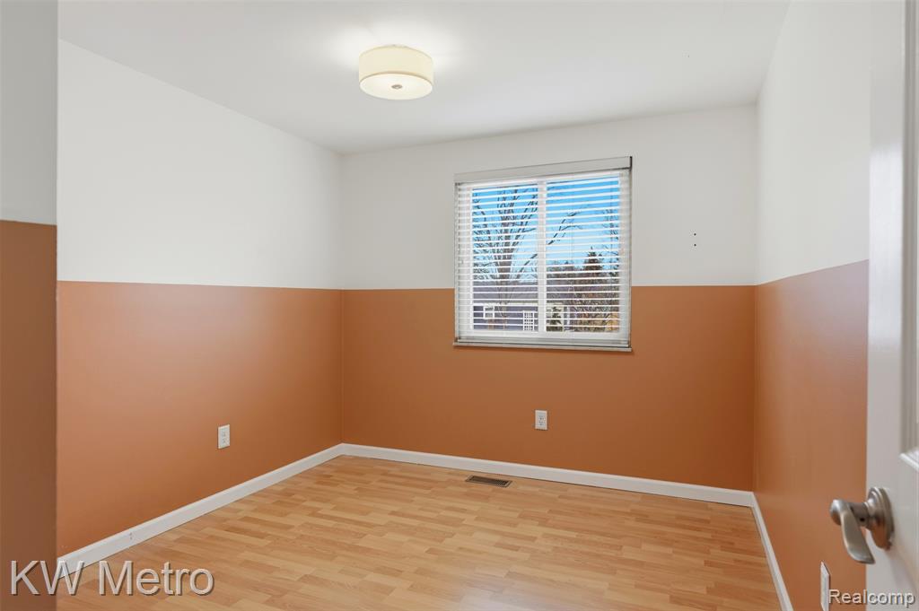 502 Girard Avenue, Royal Oak, MI 48073 — Photo 12