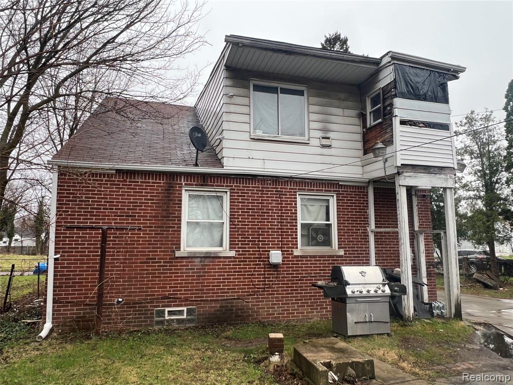 19377 Hull Street, Highland Park, MI 48203 — Photo 11