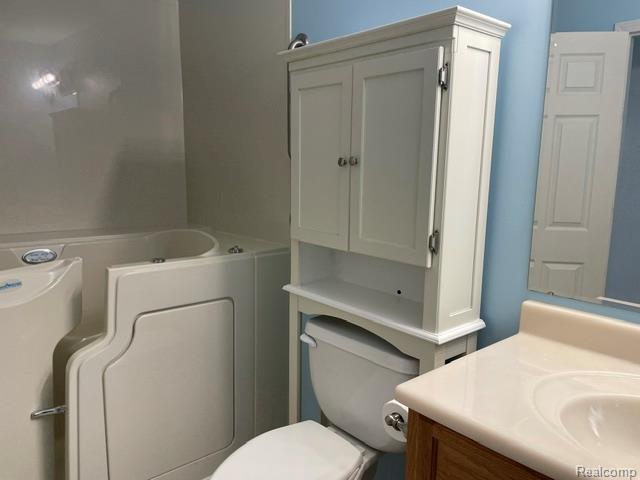 11000 Hayes Street, Grand Blanc, MI 48439 — Photo 8
