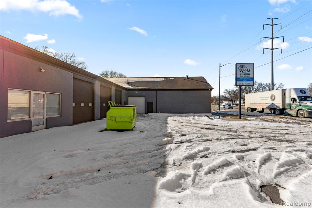 26289 W 8 Mile Road, Redford, MI 48240 — Photo 55