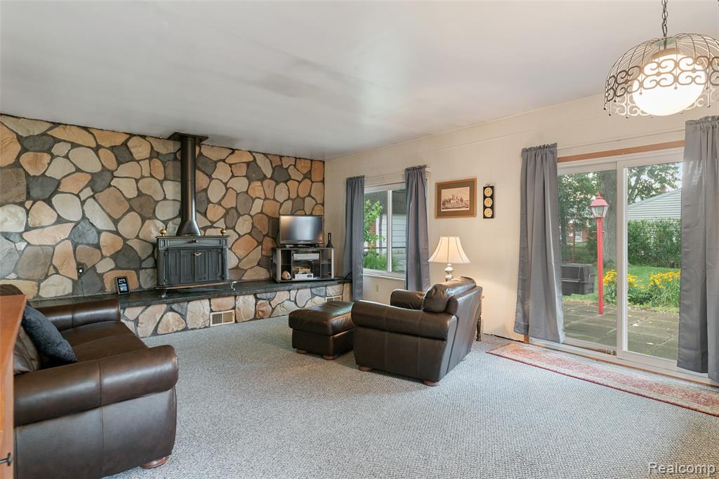 6651 Cardwell Street, Garden City, MI — Photo 12