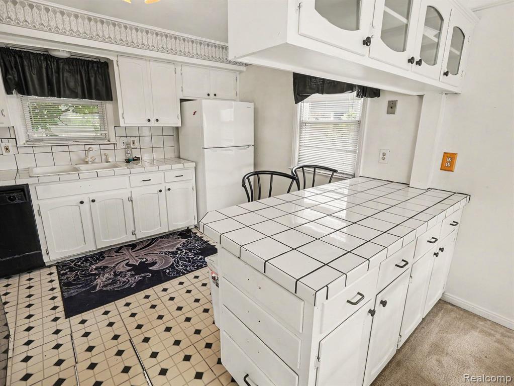 6350 Robinson Avenue, Allen Park, MI 48101 — Photo 7