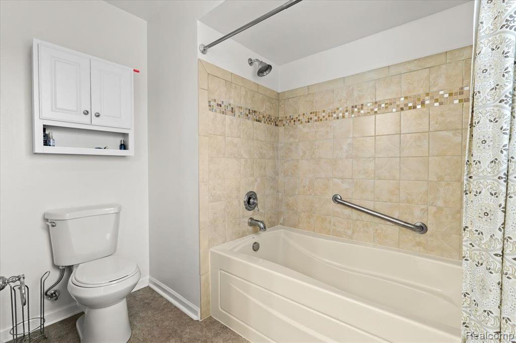 80 GROVELAND Drive, Howell, MI 48843 — Photo 19