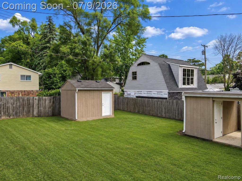 610 Quarter Street, Rochester, MI 48307 — Photo 34