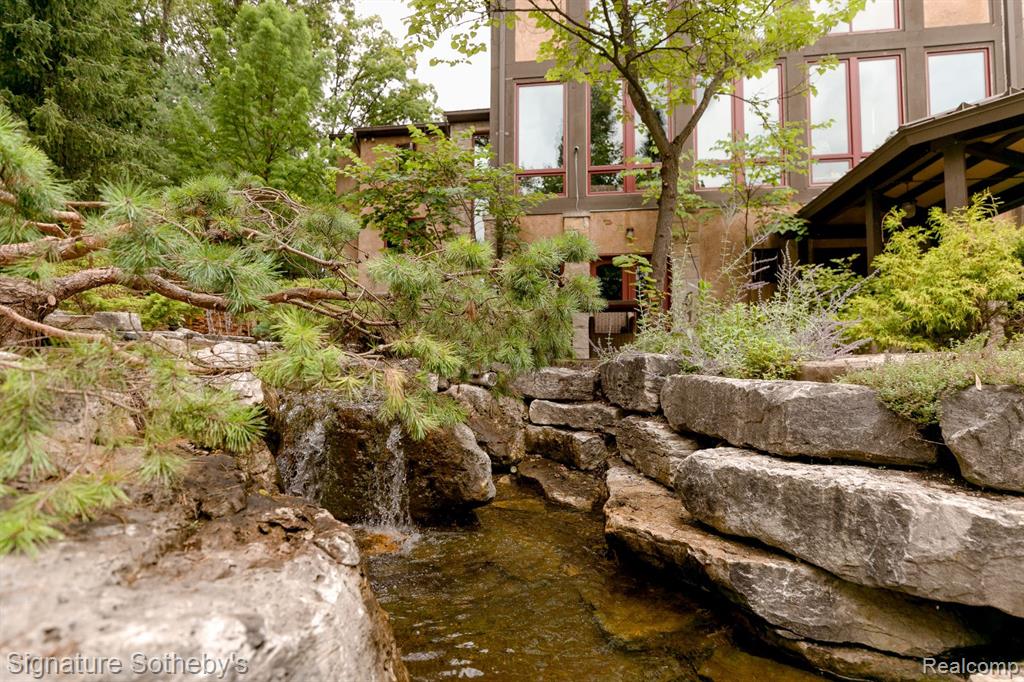 7357 LINDENMERE Drive, Bloomfield Hills, MI 48301 — Photo 57