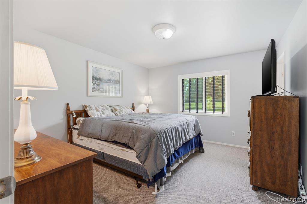 2482 Valley Lane Drive, Grand Blanc, MI 48439 — Photo 26