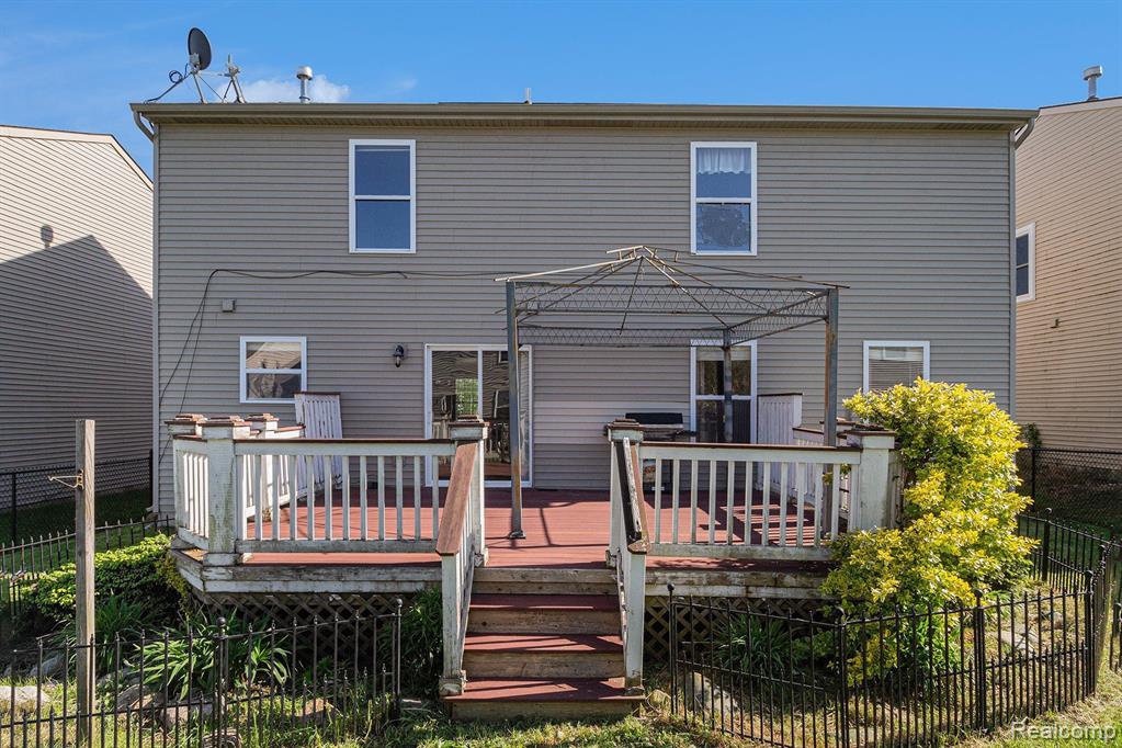 8608 RIFLE RIVER Drive, Fowlerville, MI 48836 — Photo 24