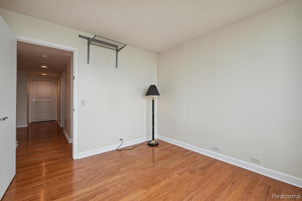 3320 SPINNAKER Lane, 74-14C, Detroit, MI 48207 — Photo 21