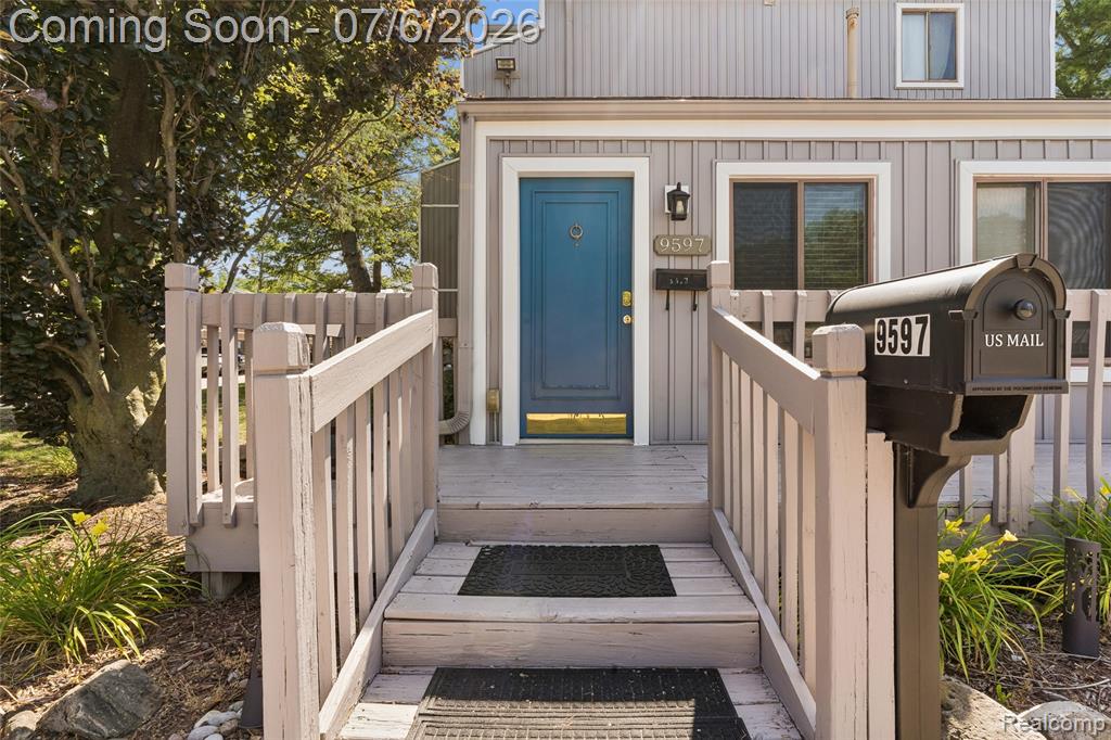 9597 Harbour Cove Court, 105, Ypsilanti, MI 48197 — Photo 2