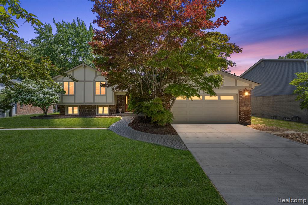 2981 POWDERHORN RIDGE Road, Rochester Hills, MI 48309