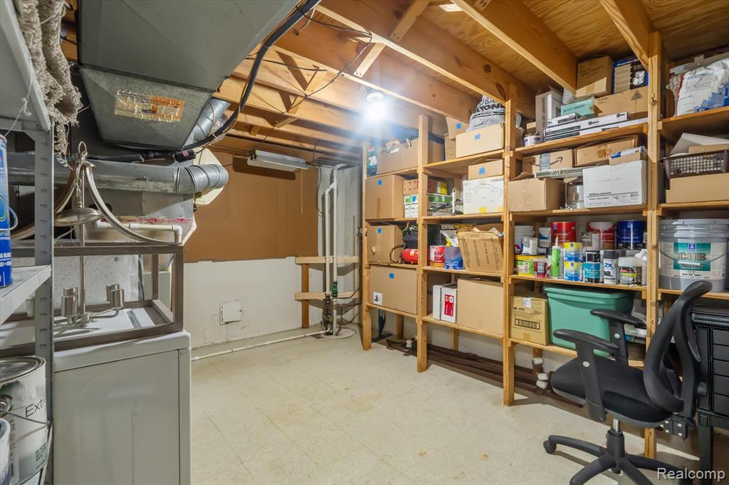39659 Durand Drive, Sterling Heights, MI 48310 — Photo 22