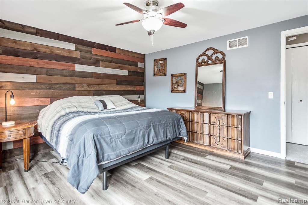 915 TANAGER Trail, Howell, MI 48843 — Photo 19