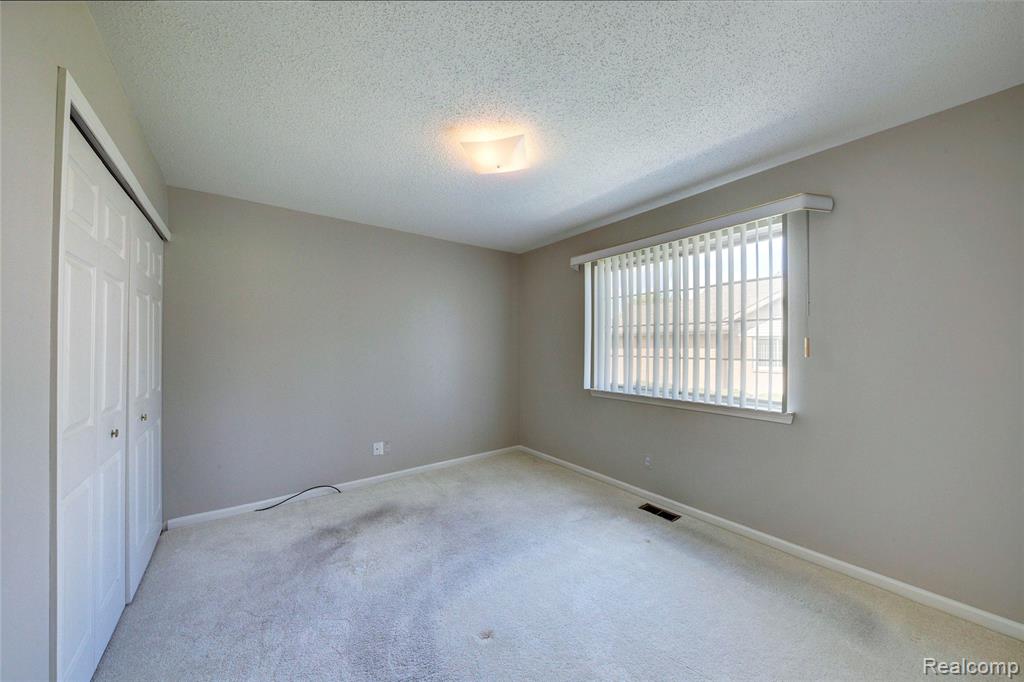 1913 Pebble Creek Drive, Canton, MI 48188 — Photo 23