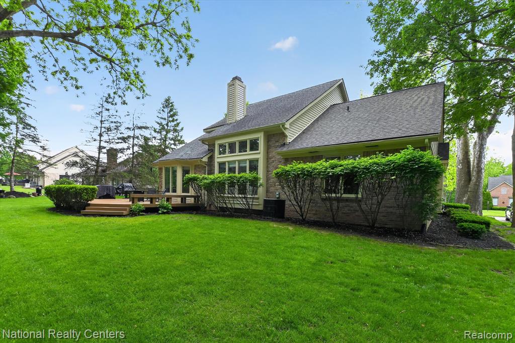 54366 Royal Troon Drive, South Lyon, MI 48178 — Photo 37
