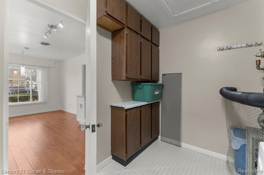 7244 FENTON Street, Dearborn Heights, MI 48127 — Photo 23
