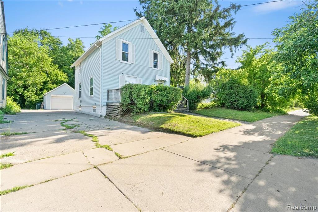 726 W Willow Street, Lansing, MI 48906 — Photo 27