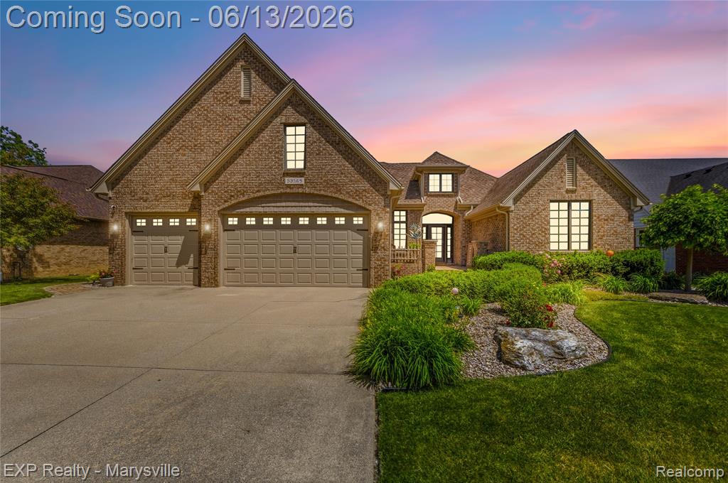 53146 Michael Drive, New Baltimore, MI 48047