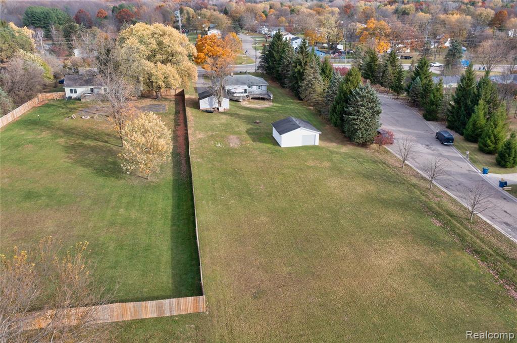 8354 Fenton Road, Grand Blanc, MI 48439 — Photo 40