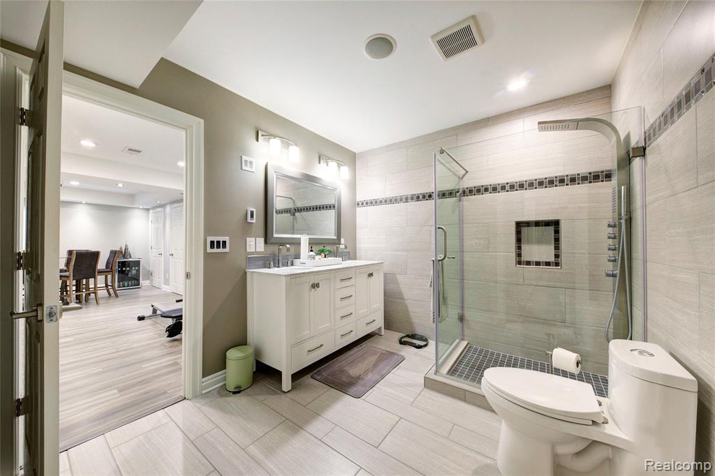 50411 Lansdowne Road, Canton, MI 48188 — Photo 57
