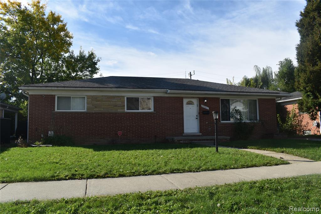 25511 GARDNER Street, Oak Park, MI 48237