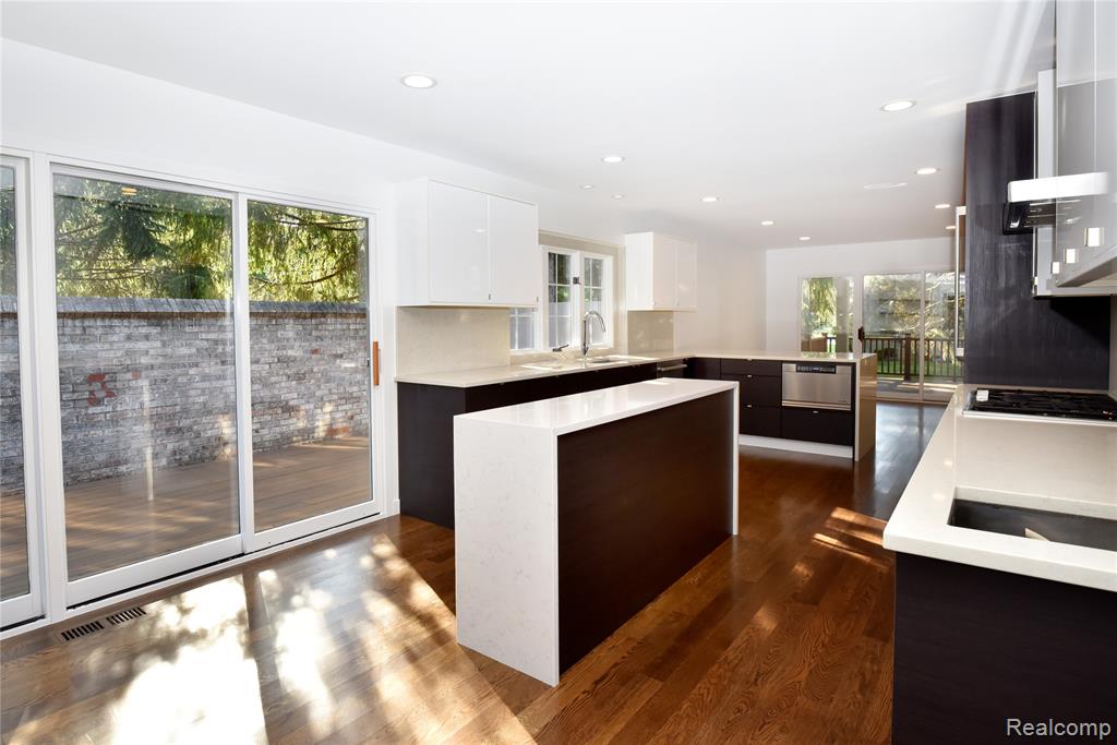 32175 Spruce Lane, Beverly Hills, MI 48025 — Photo 14