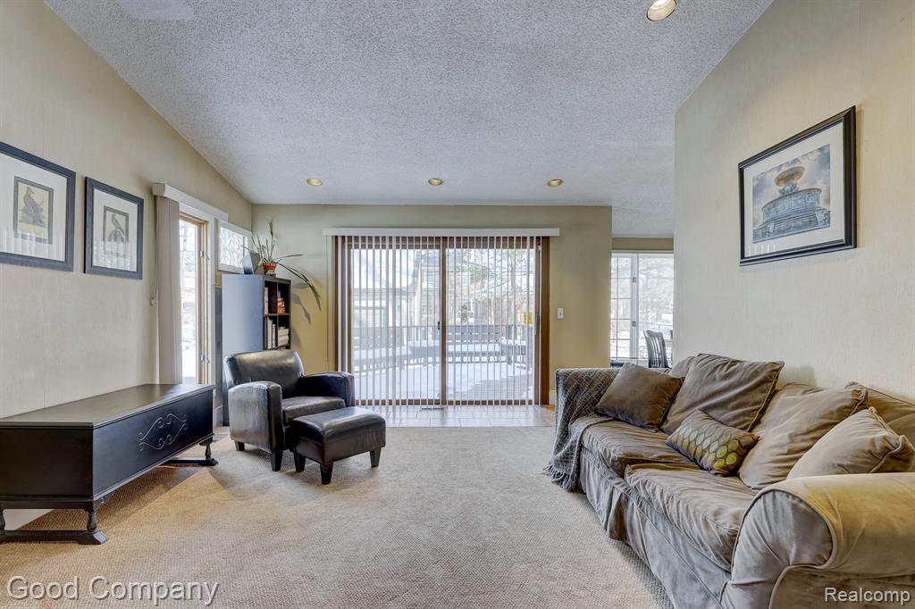 18930 Hillcrest Street, Beverly Hills, MI 48025 — Photo 27