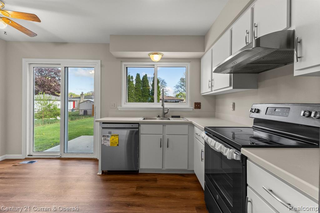 39798 CHEVIOT Road, Canton, MI 48188 — Photo 18