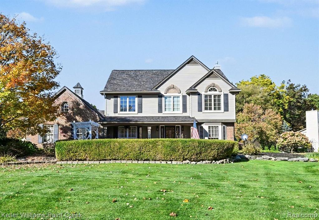 6112 Lake Waldon Drive, Clarkston, MI