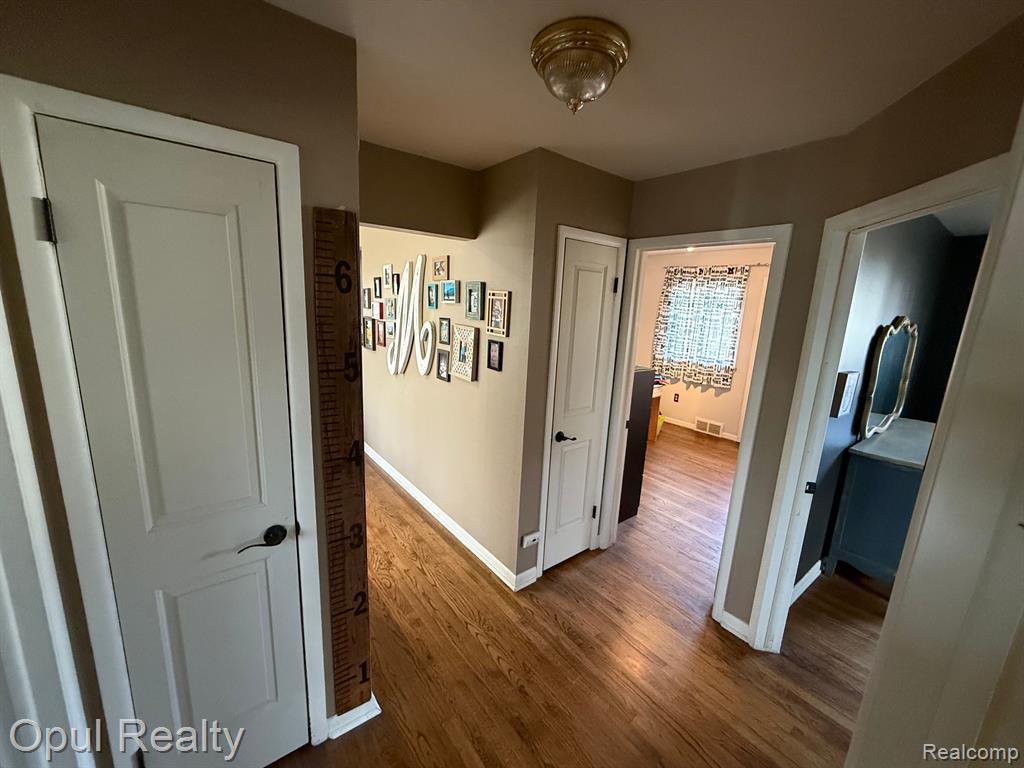 42569 FIVE MILE Road, Plymouth, MI 48170 — Photo 29