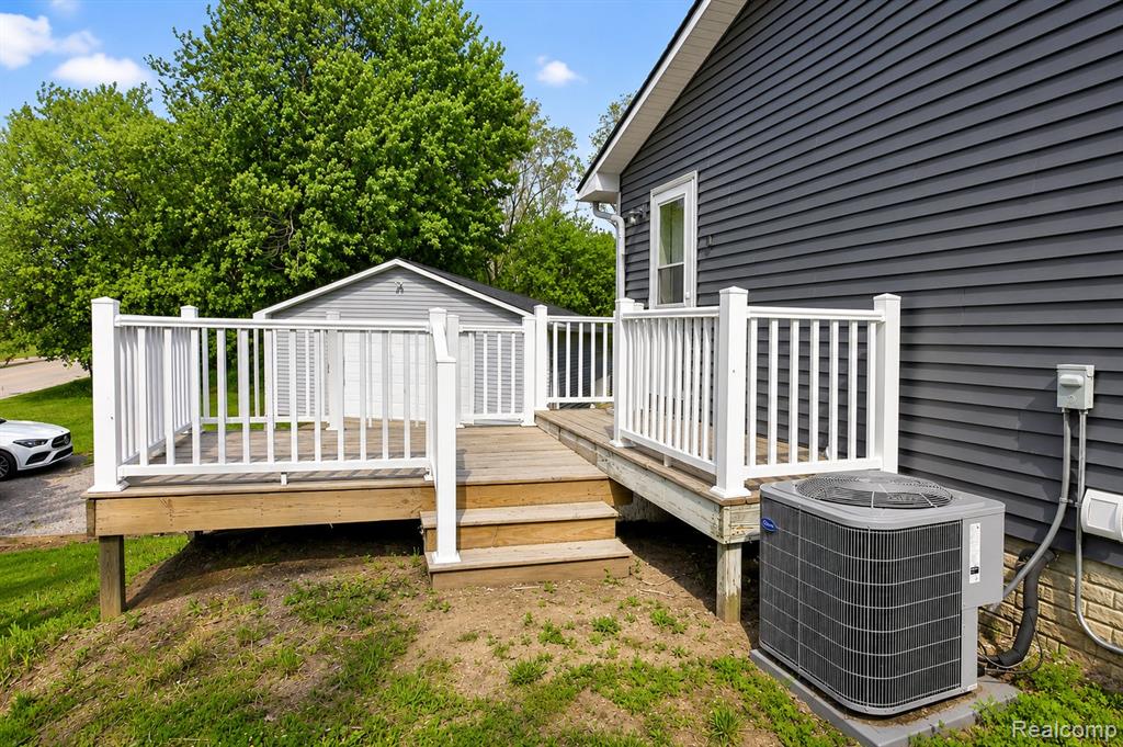 1215 N Oak Road, Davison, MI 48423 — Photo 34
