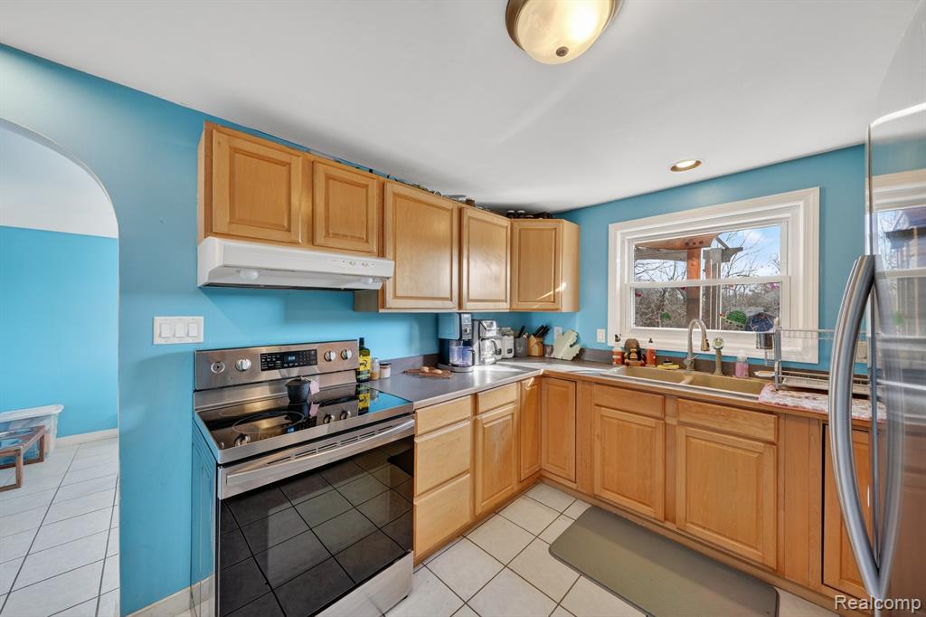 6015 Jeddo Road, MI 48032 — Photo 7