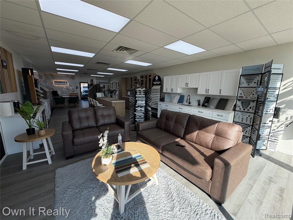 6629 Middlebelt Road, Garden City, MI — Photo 4
