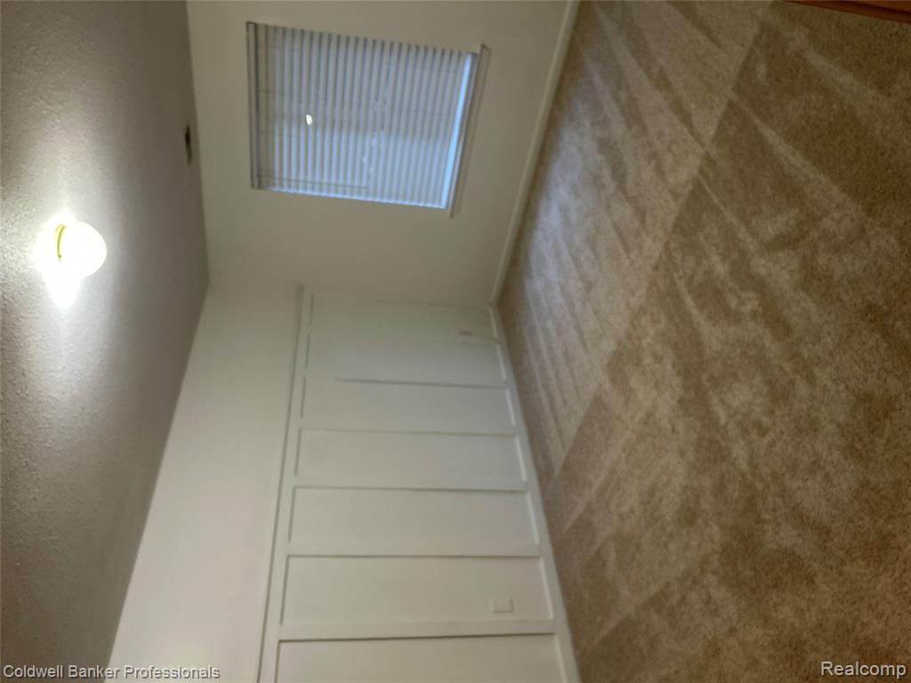 284 Marigold Circle, Westland, MI — Photo 8