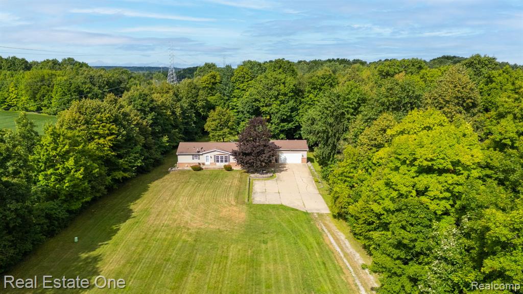 72021 Romeo Plank Road, Armada, MI — Photo 2