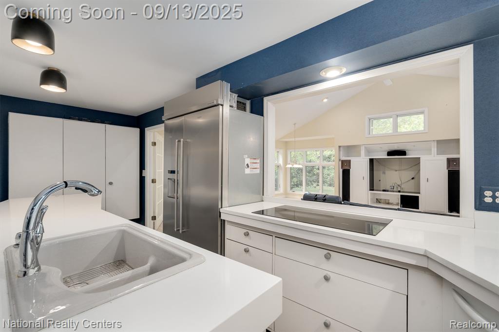 5118 Vincennes Court, Bloomfield Hills, MI 48302 — Photo 18