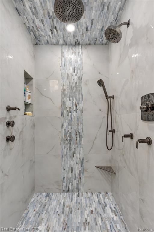 46 Evergreen Drive, 1, Harrison Township, MI — Photo 25