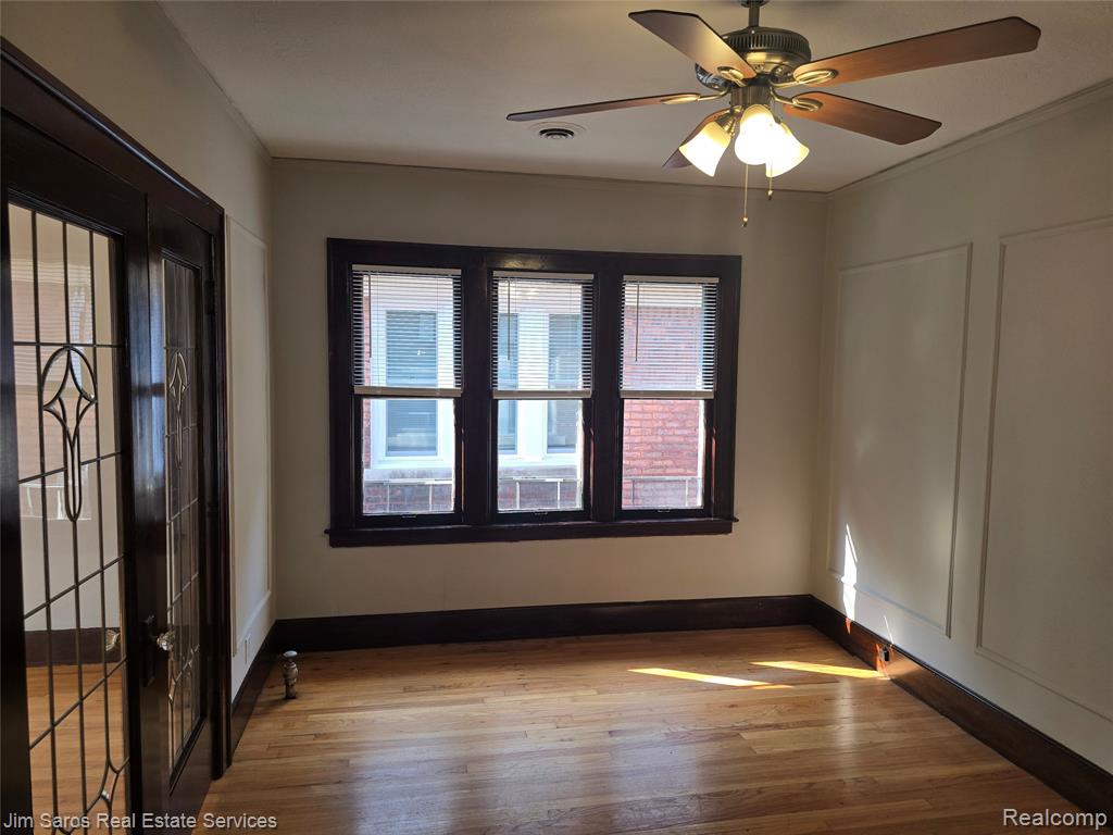 910 Beaconsfield 2N Avenue, Grosse Pointe, MI 48230 — Photo 3