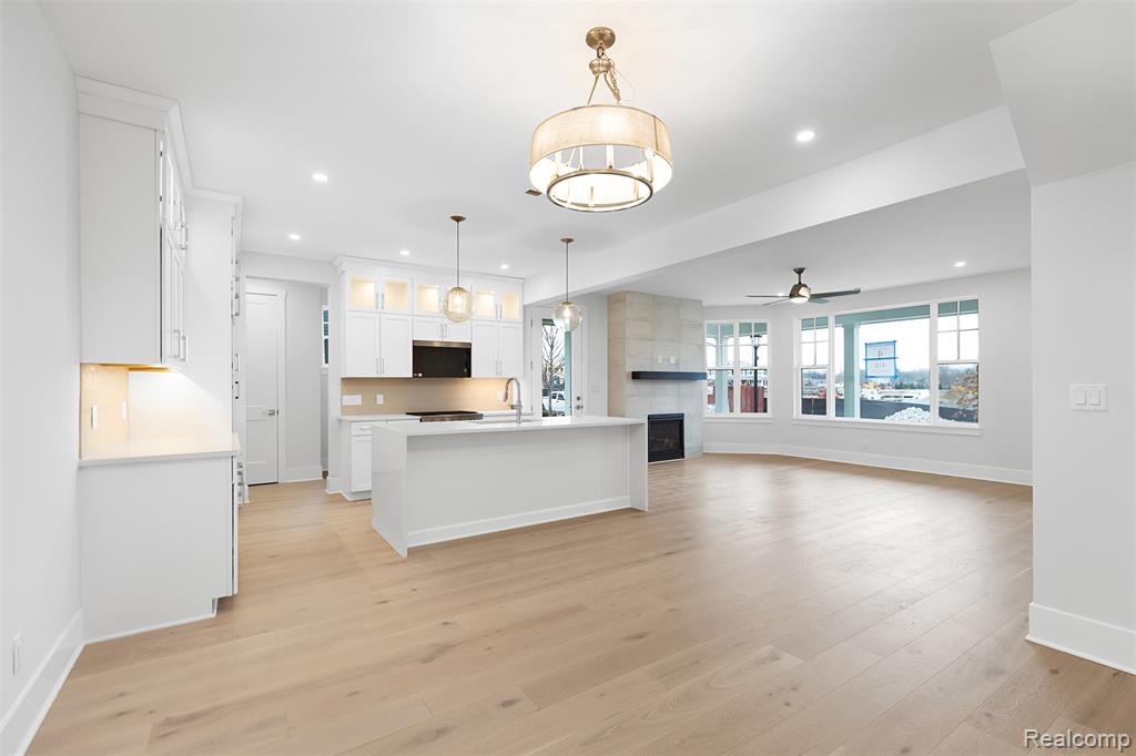 410 S Center Street, Northville, MI 48167 — Photo 16