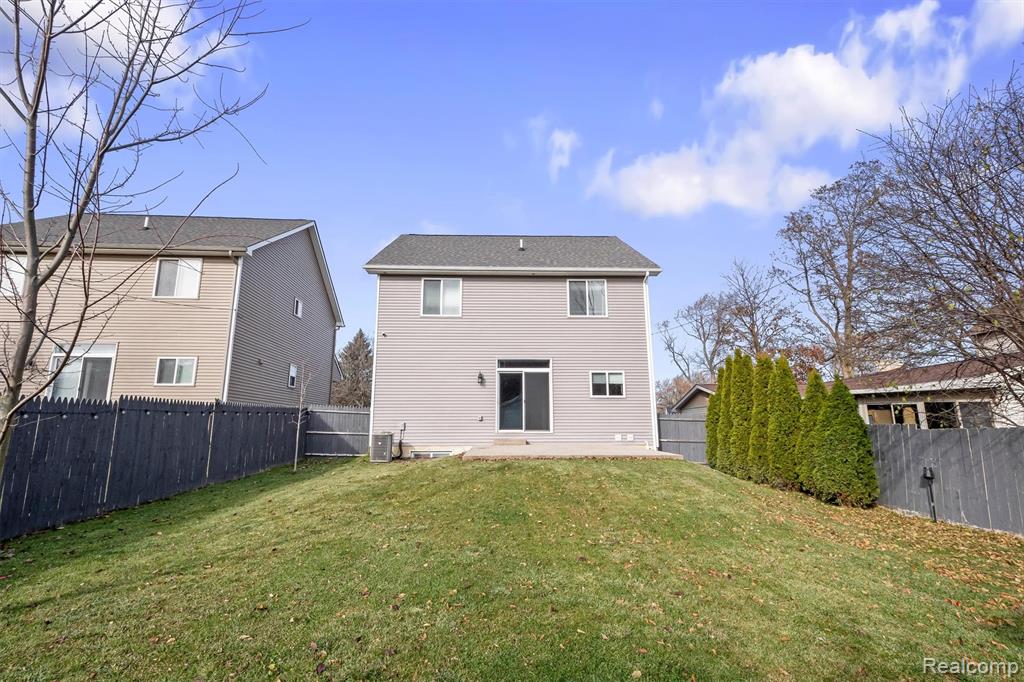 4001 Elmhurst Road, Waterford, MI 48328 — Photo 24