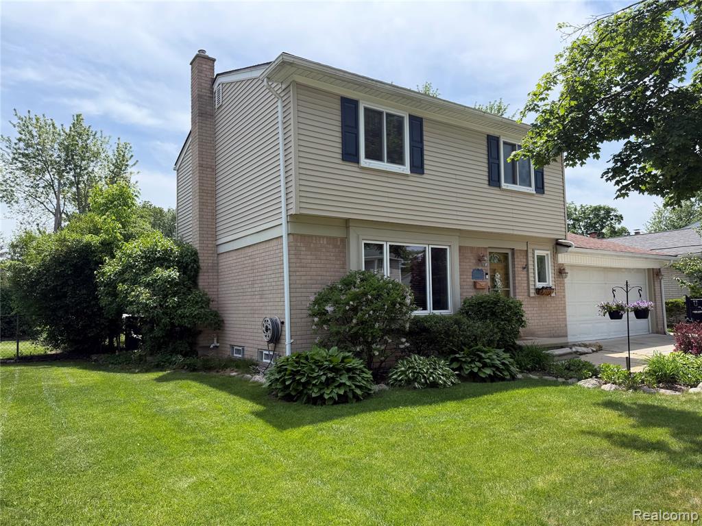 919 Elmsford Drive, Clawson, MI — Photo 2