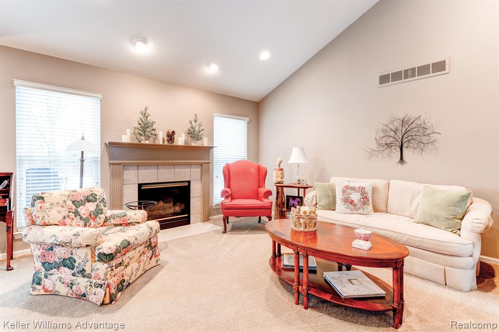 40807 Lenox Park Drive, Novi, MI 48377 — Photo 9