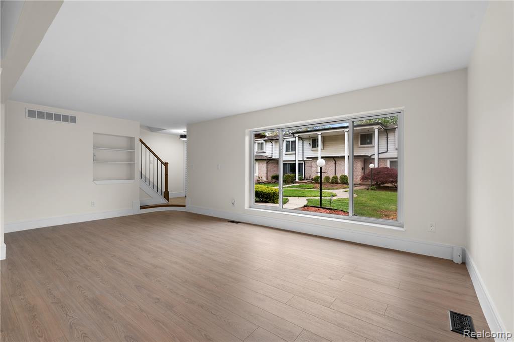 11828 Valley Boulevard, Warren, MI 48093 — Photo 8
