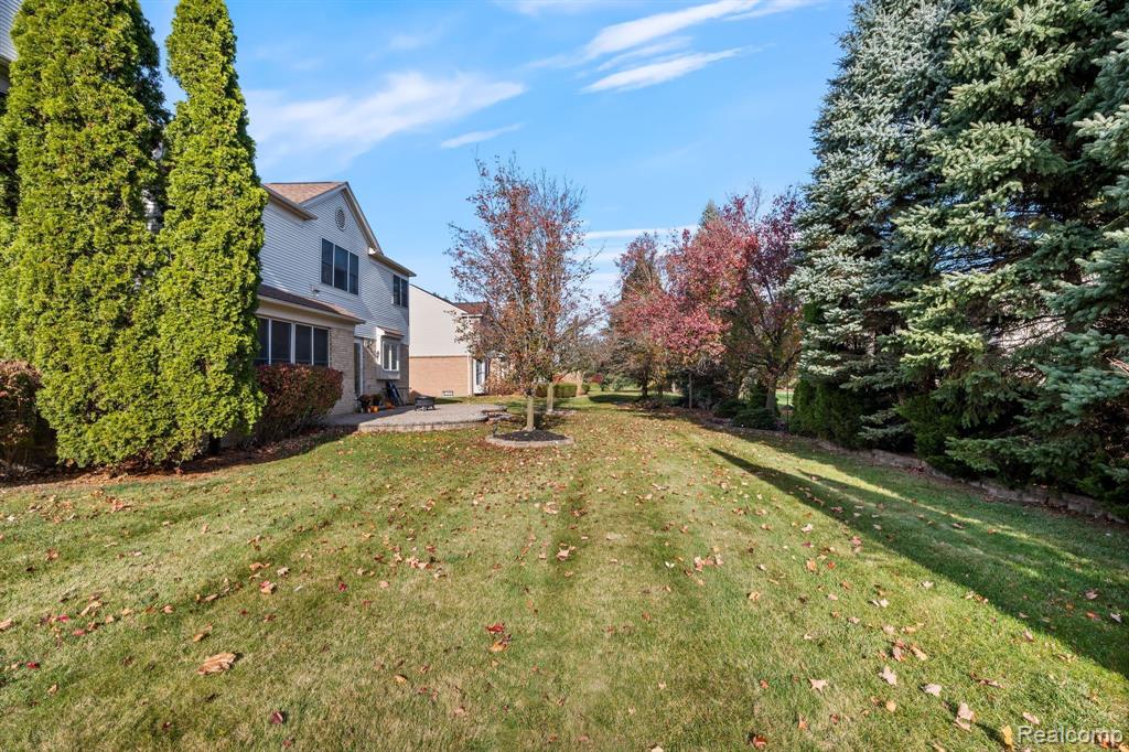433 TORRINGTON Drive W, Canton, MI 48188 — Photo 41